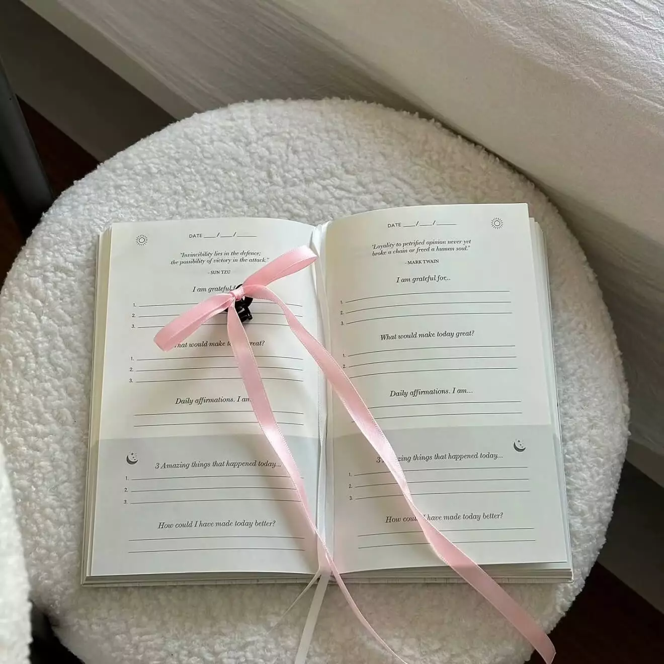 从抗拒到真香：Tailwind CSS（TWCSS）实战复盘与全解析